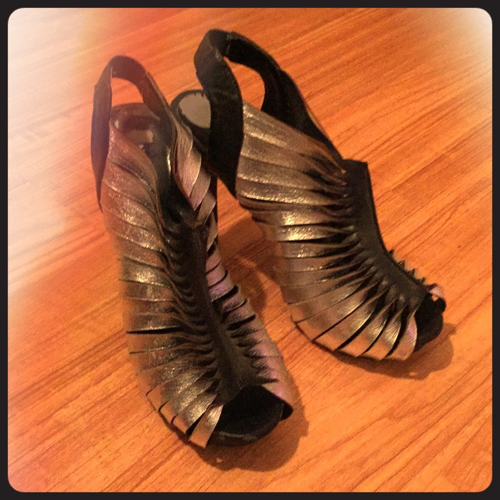 N.Y.L.A. Heels